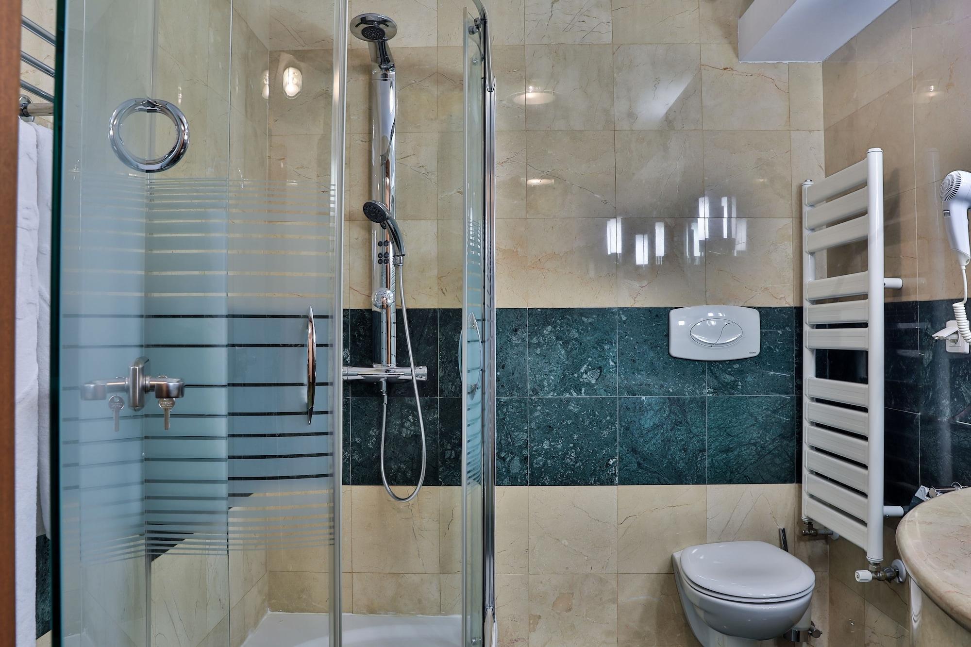 Complex Silva Hotell Bukarest Exteriör bild