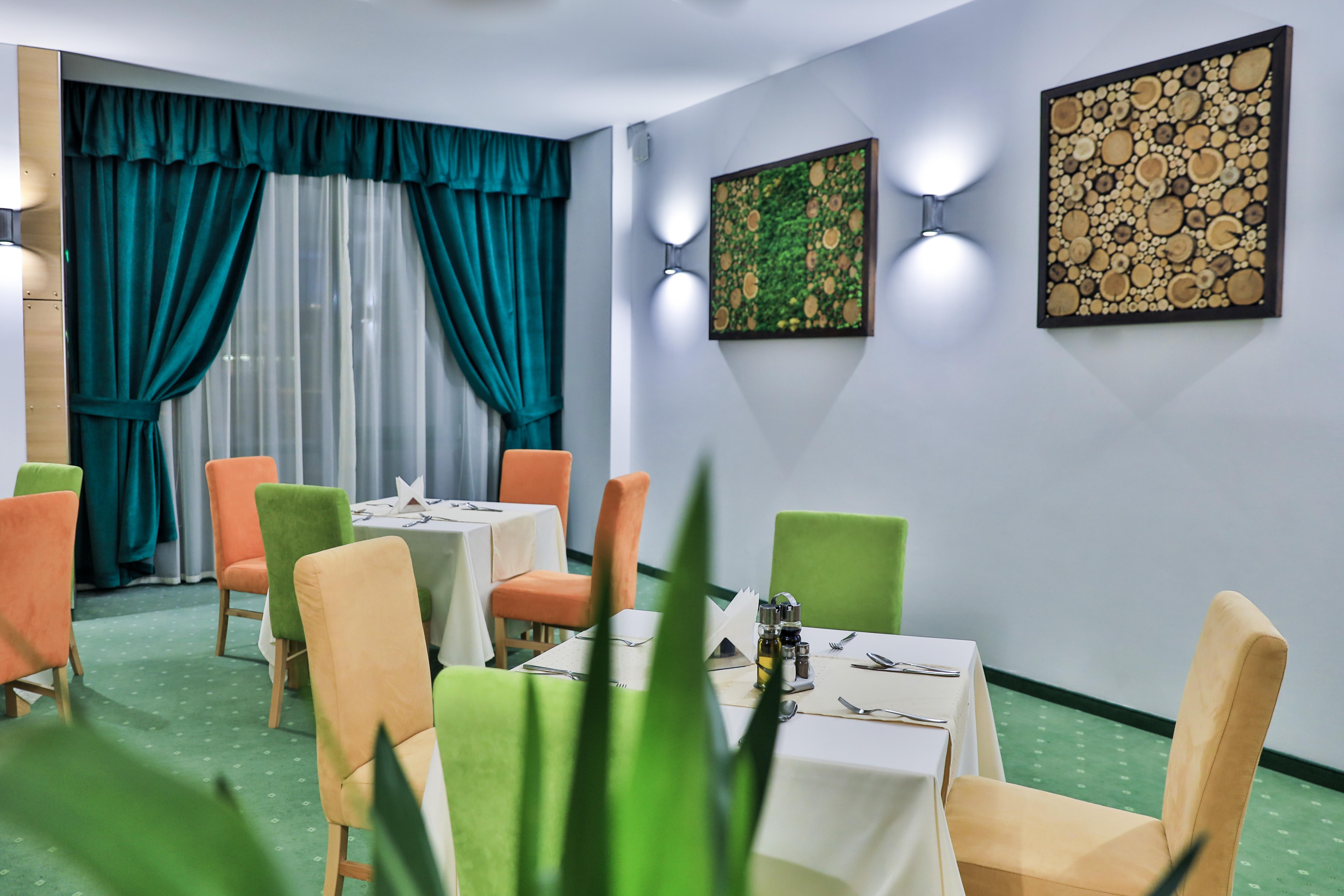 Complex Silva Hotell Bukarest Exteriör bild