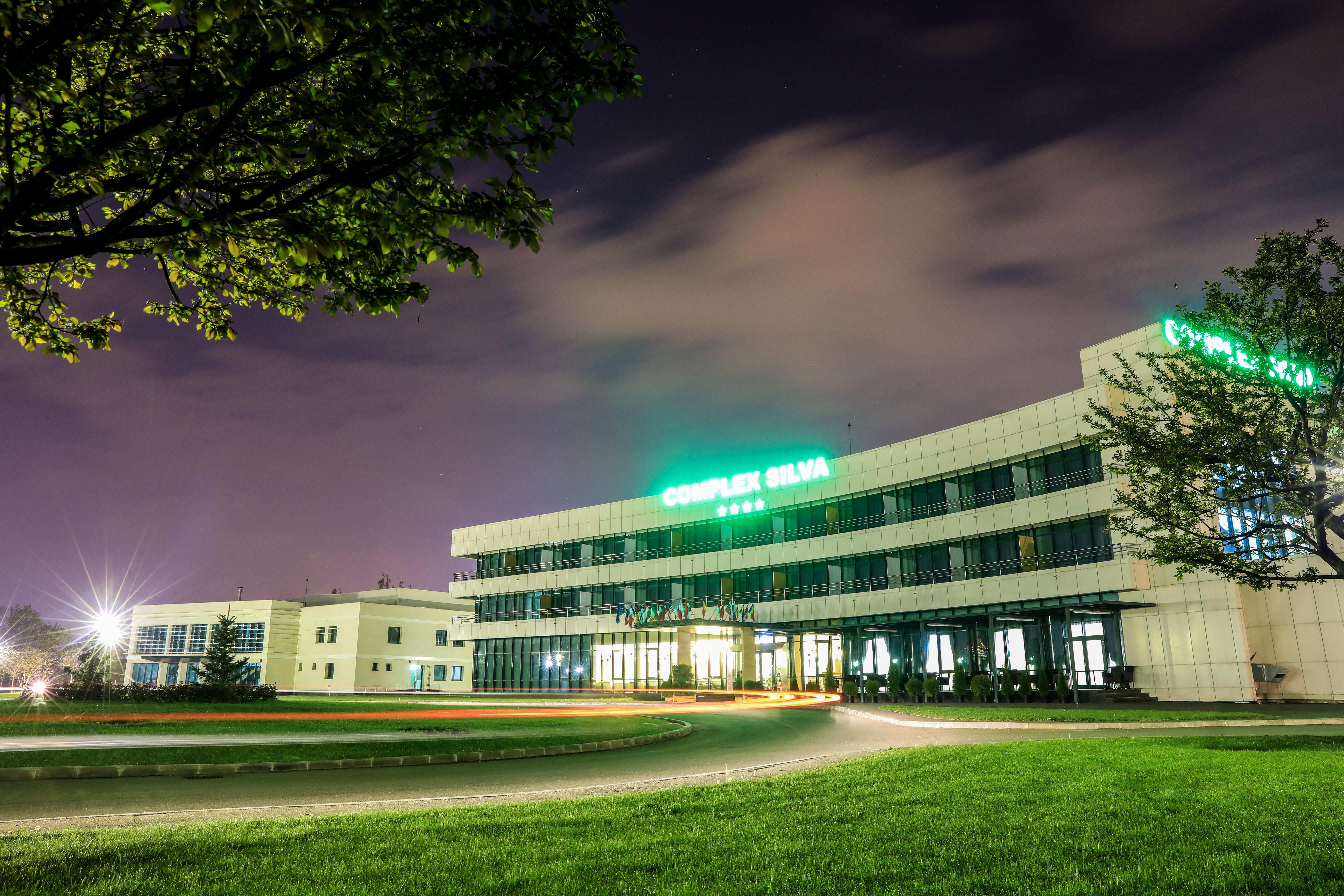 Complex Silva Hotell Bukarest Exteriör bild
