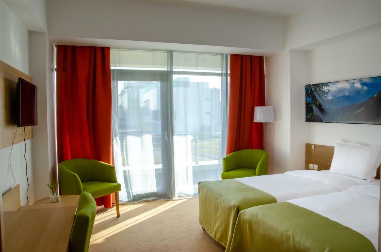 Complex Silva Hotell Bukarest Exteriör bild